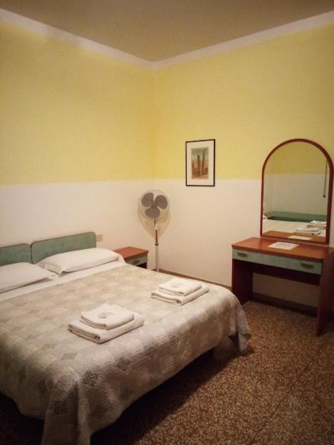 B&B Silvano ボローニャ エクステリア 写真
